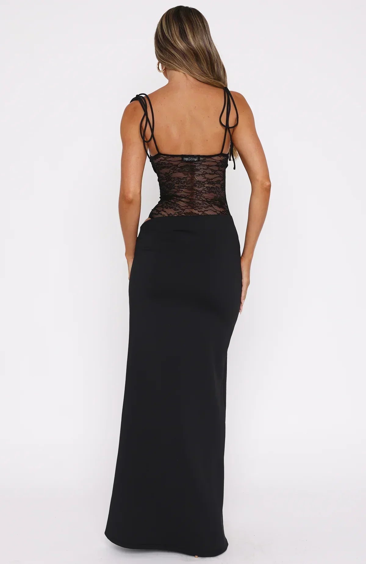 Elara | Midnight Allure