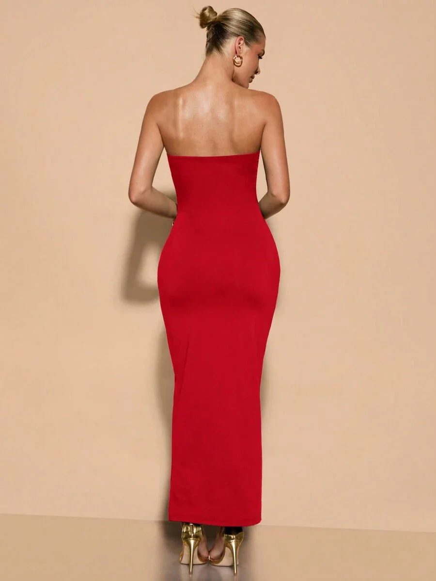 Auriane | Robe Sculptée & Fleur Dorée