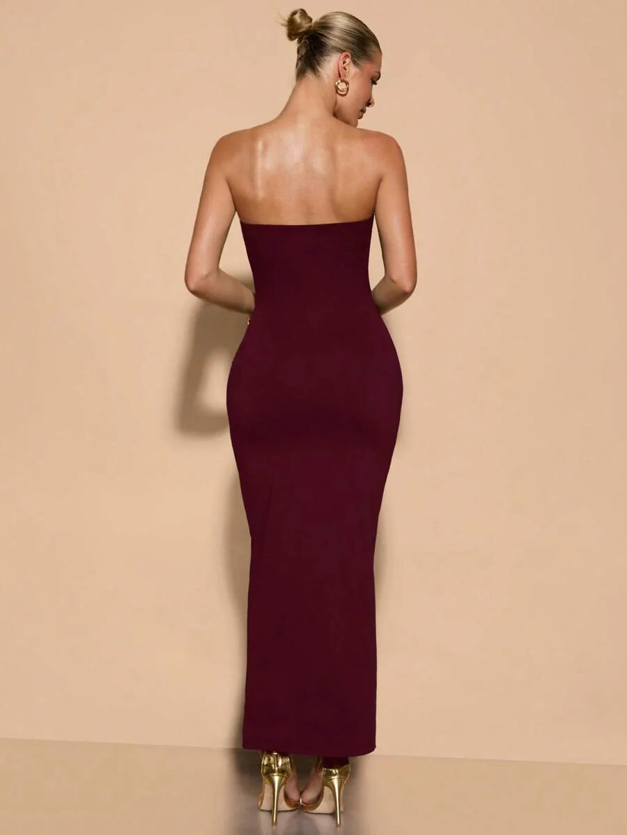 Auriane | Robe Sculptée & Fleur Dorée