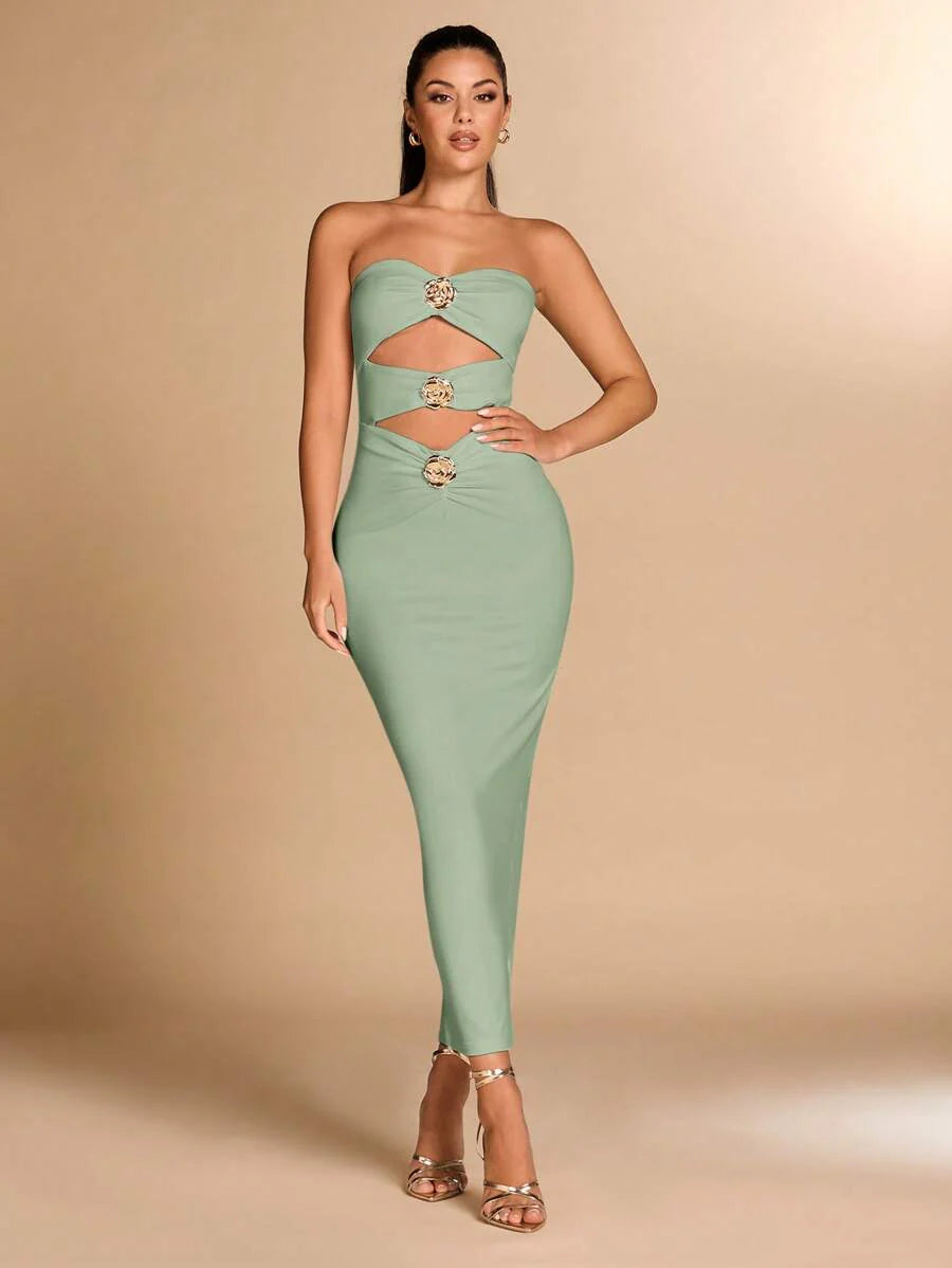 Auriane | Robe Sculptée & Fleur Dorée
