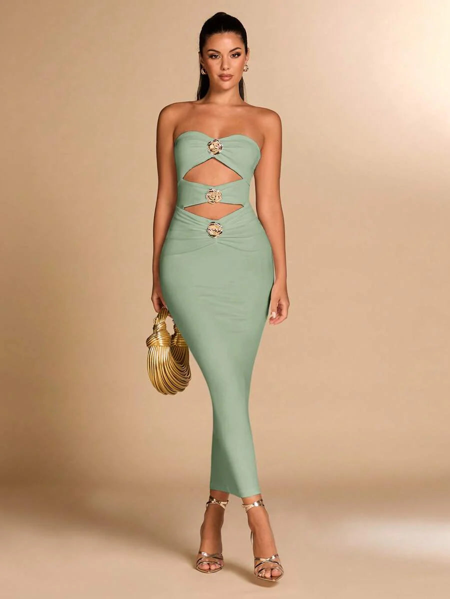 Auriane | Robe Sculptée & Fleur Dorée