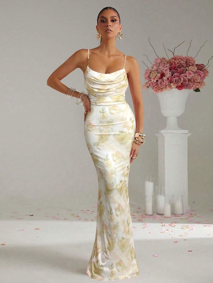 Aurelie | Robe Maxi Ajustée à Touches de Luxe