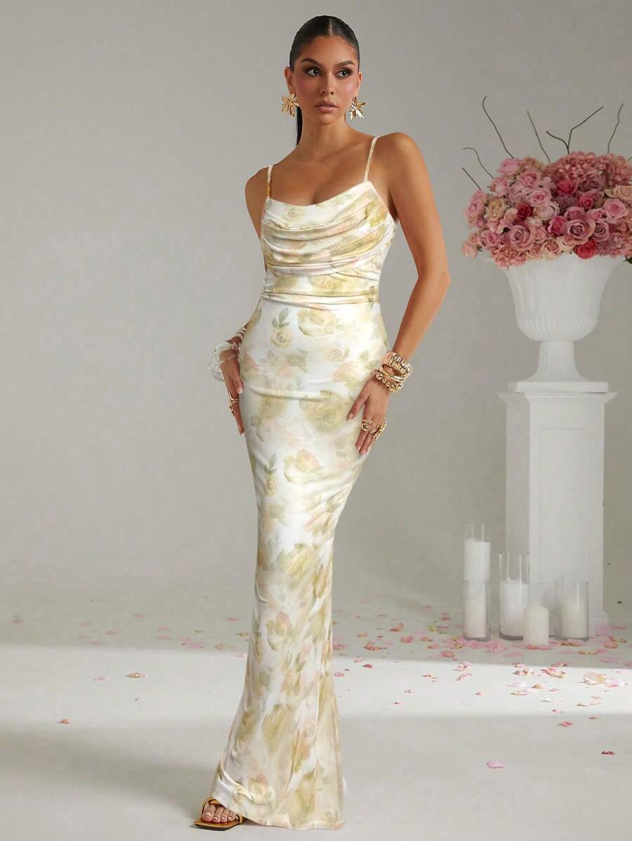 Aurelie | Robe Maxi Ajustée à Touches de Luxe