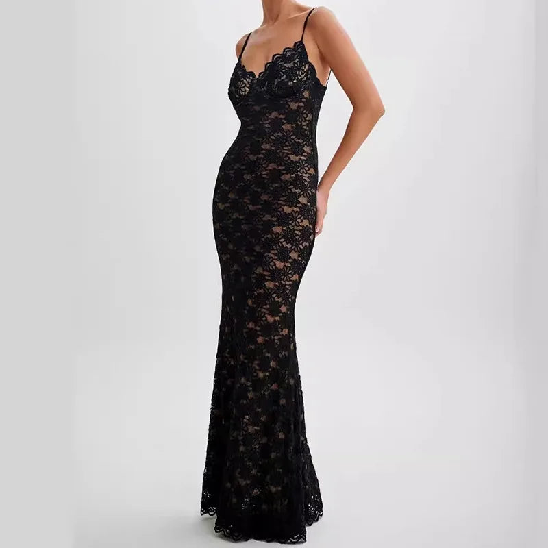 Noa | Robe Évidée en Dentelle Noire