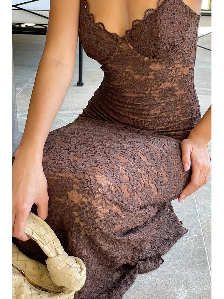 Noa | Robe Évidée en Dentelle Noire