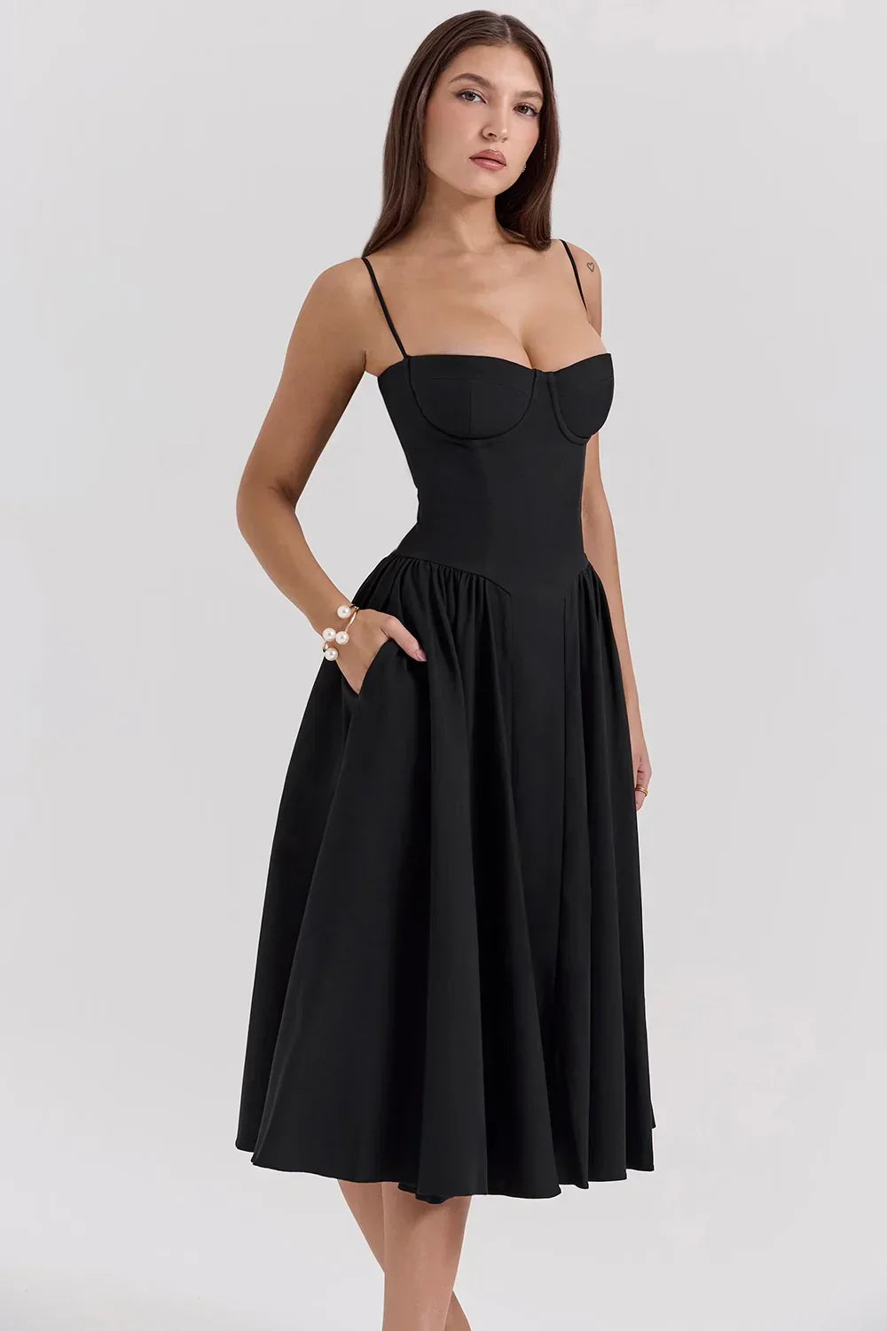 Sabine | Robe Corset Élégante à Fines Bretelles