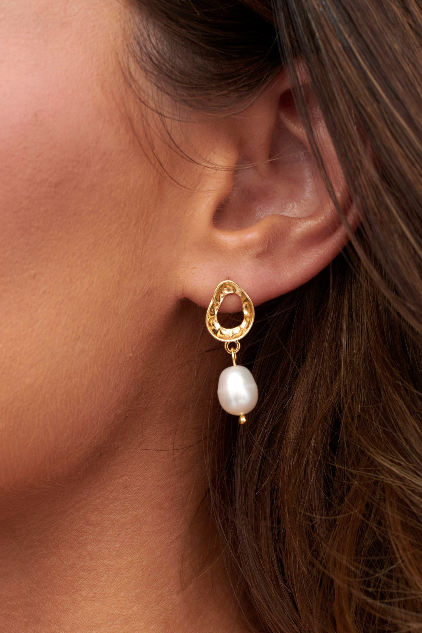 Boucles d'oreilles en perles dorées First Love