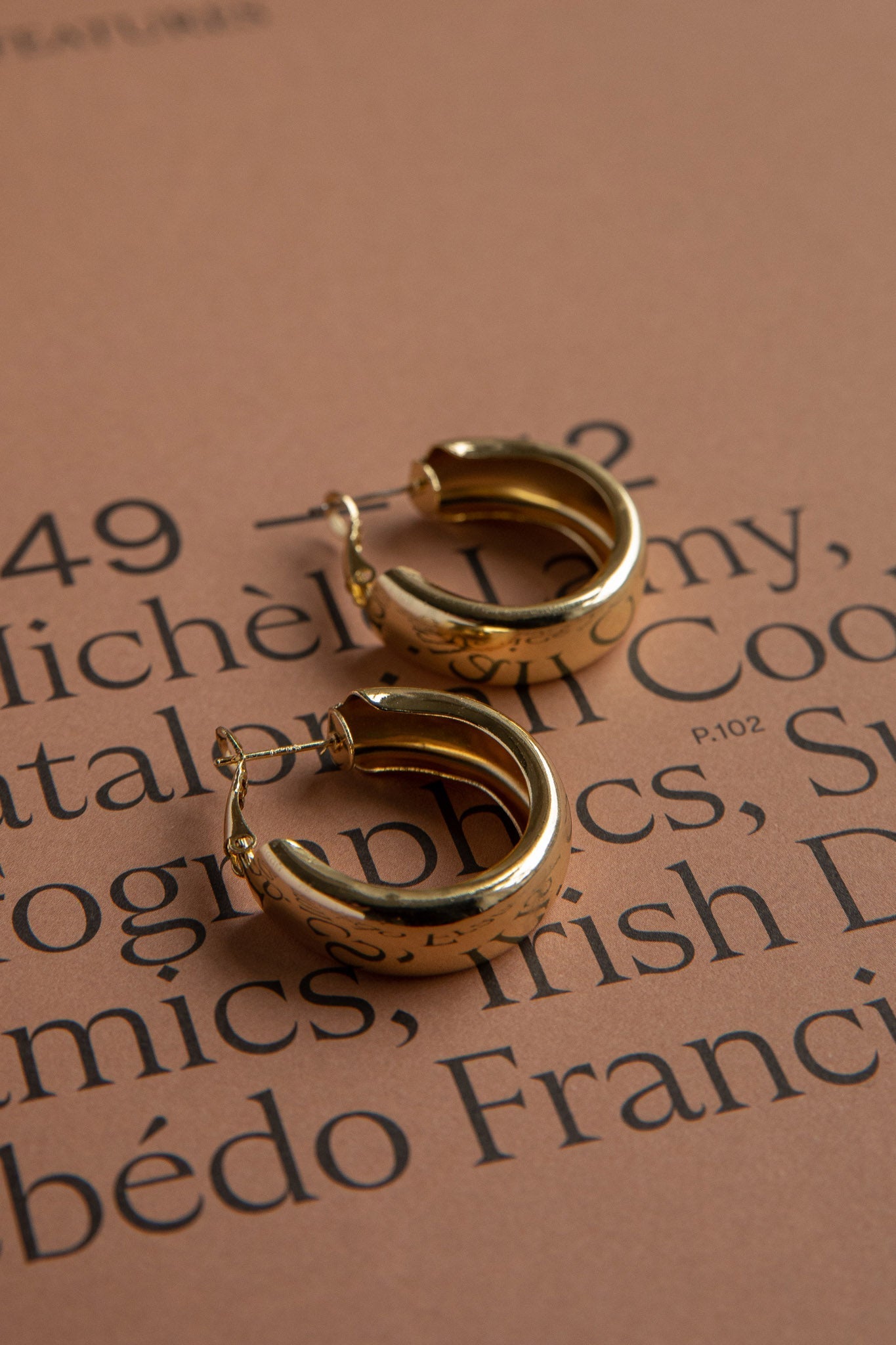 Boucles d'oreilles créoles Osiris en or