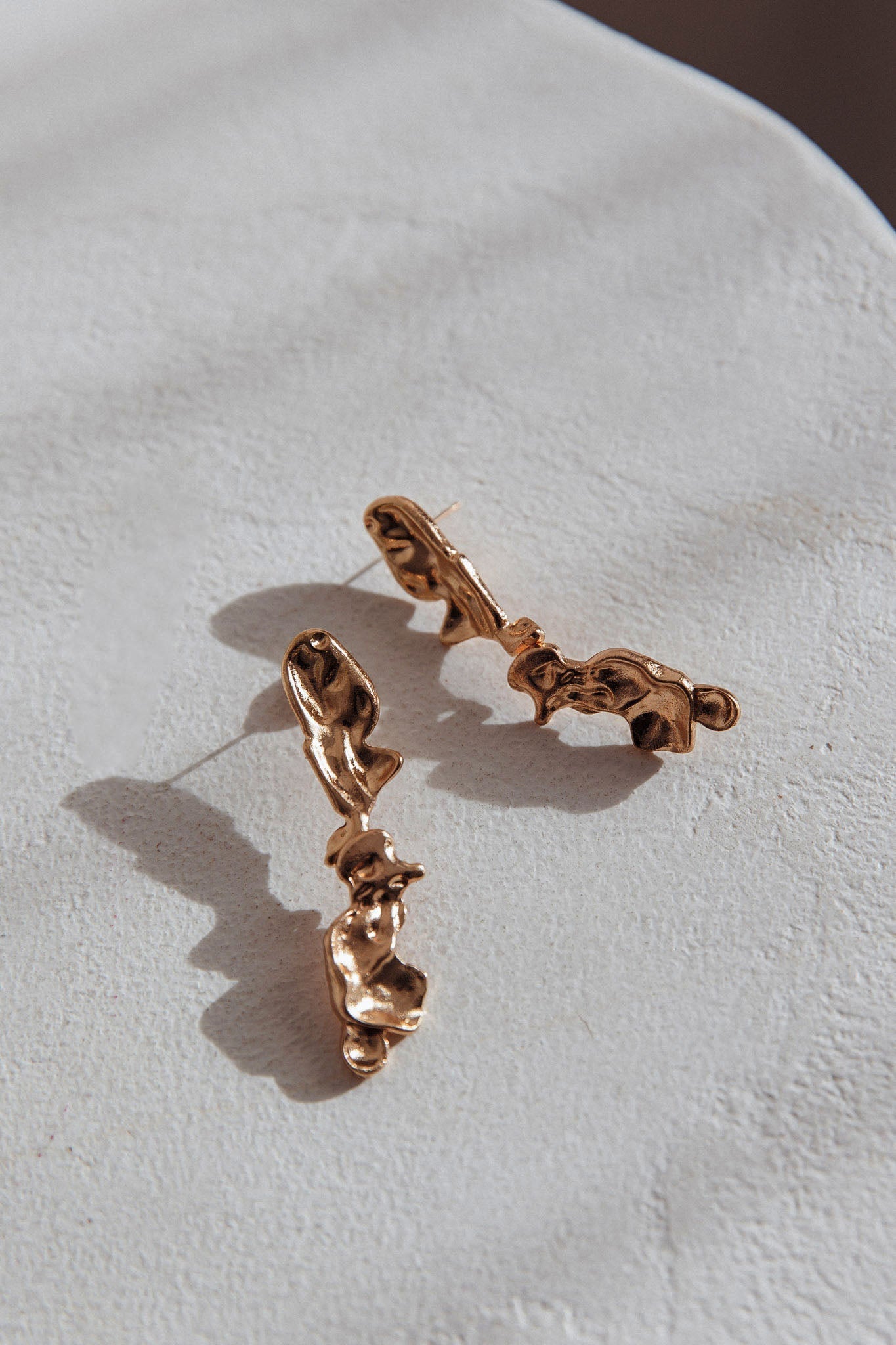 Boucles d'oreilles pendantes Bella en or