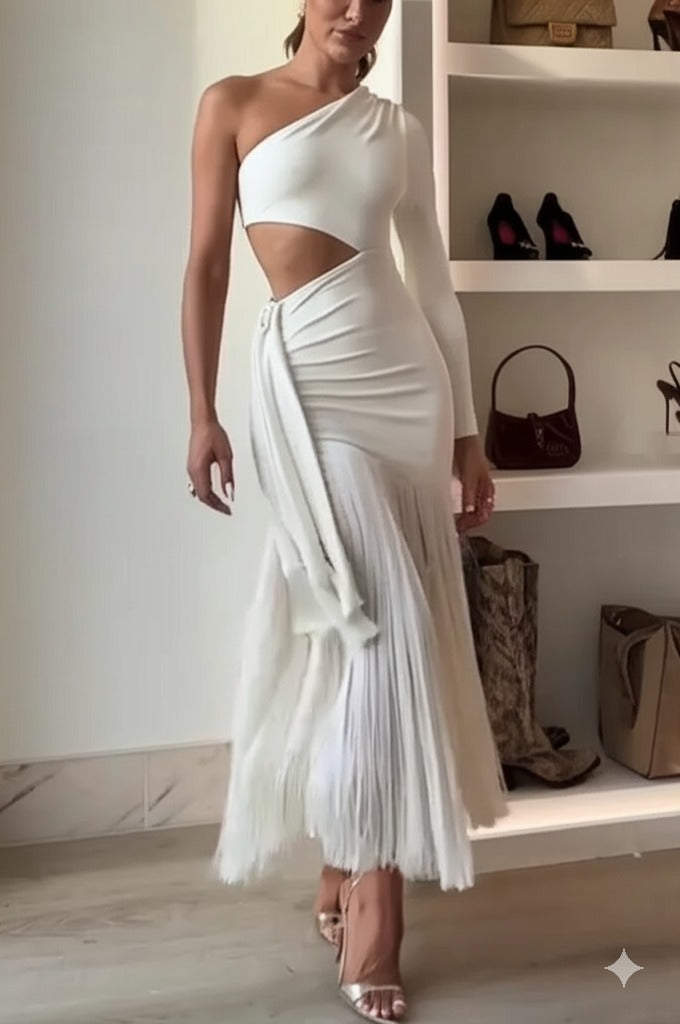 Énora | Robe Maxi Asymétrique à Découpe et Franges
