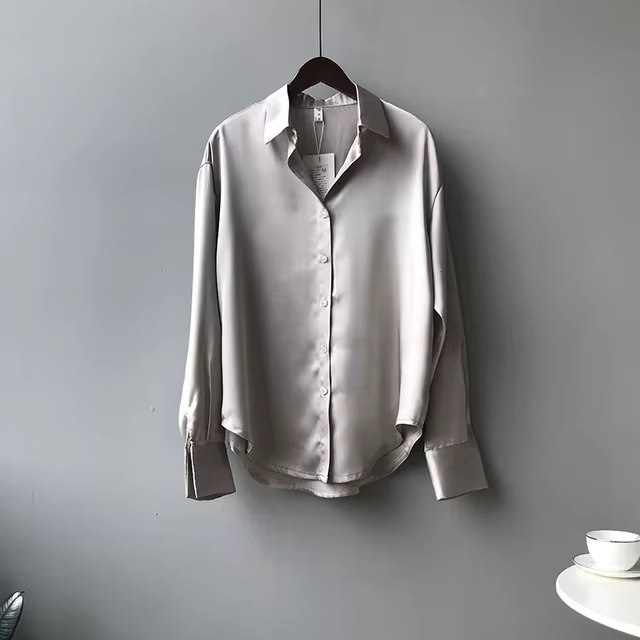 Elisa™ | Blouse Satinée à Boutons