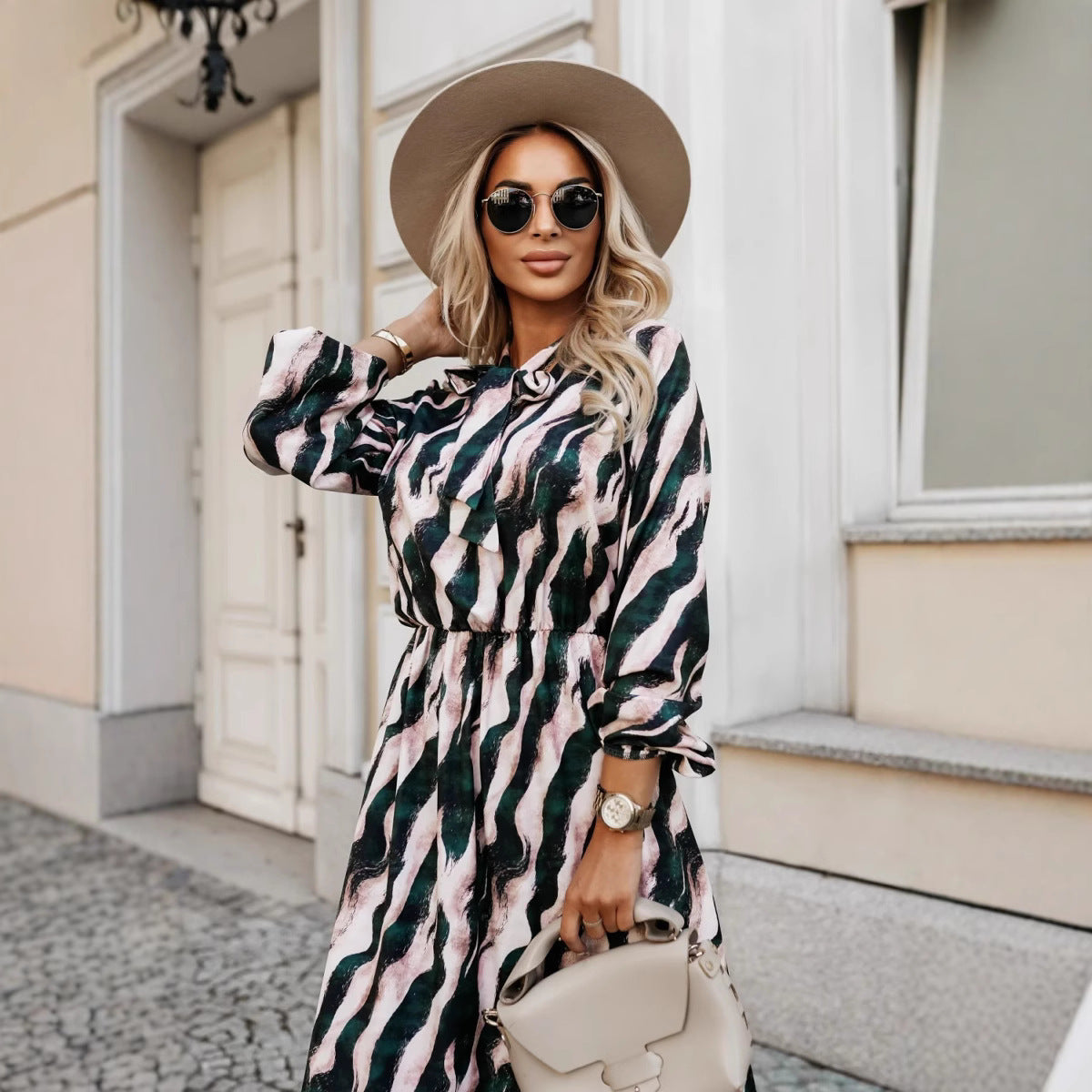 Clémence | Robe Longue à Motif Zèbre et Nœud Taille