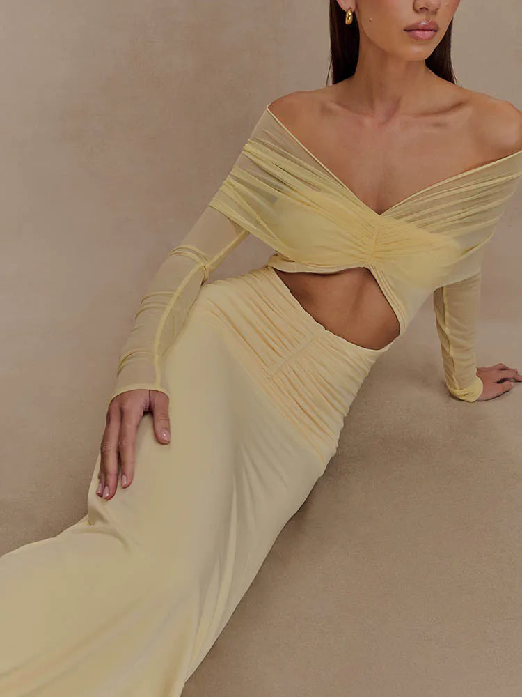 Ilona| Robe Off-Shoulder & Détail Sculptant