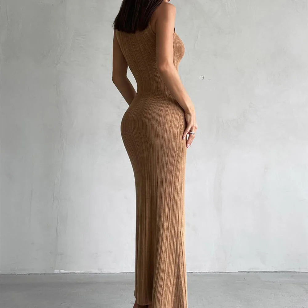 Maëlle | Élégance Noire & Silhouette Sculptée