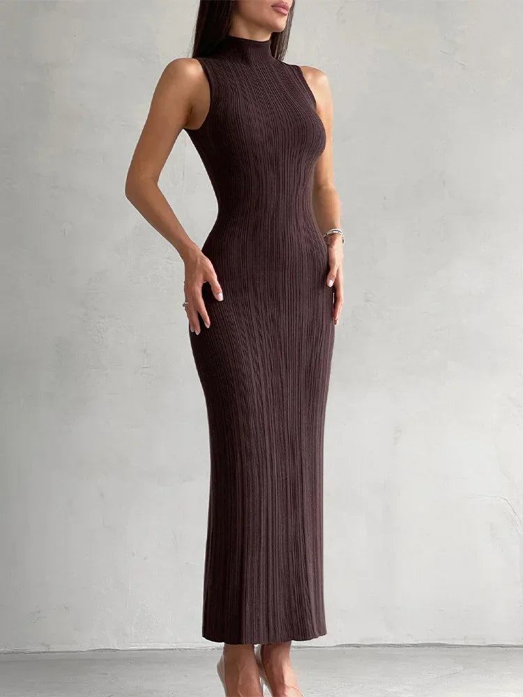 Maëlle | Élégance Noire & Silhouette Sculptée