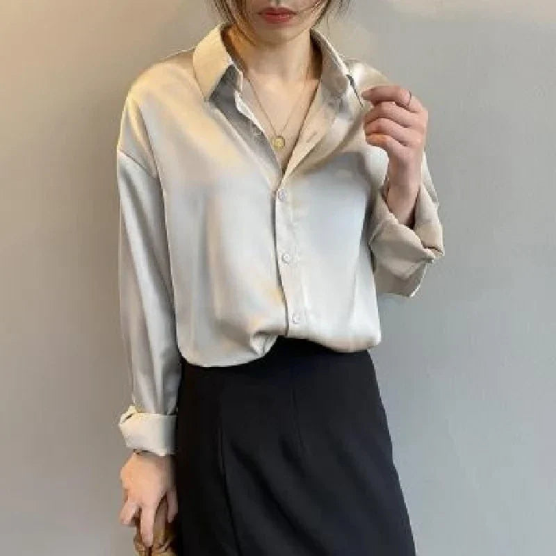 Elisa™ | Blouse Satinée à Boutons