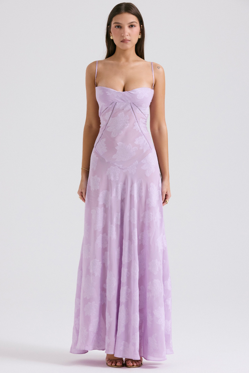 Liv | Robe Transparente & Élégance Sombre