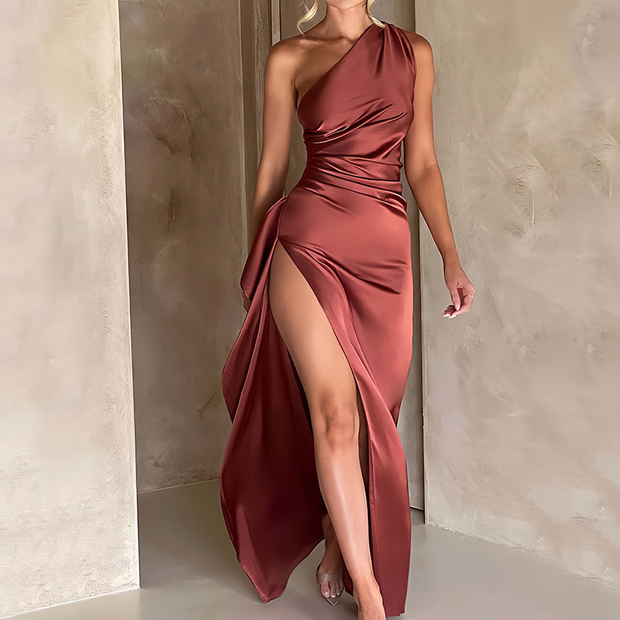 Maïssa | Robe Fendue Noire & Silhouette Sculptée