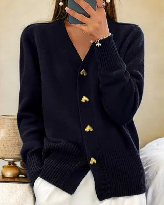 Clara | Cardigan Élégant avec Boutons en Cœur