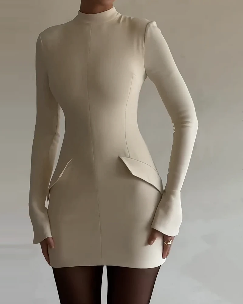 Lena | Robe Courte Unie à Manches Longues