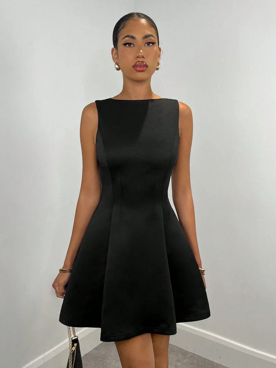 Élise | Robe Mini Chic & Élégance Pure