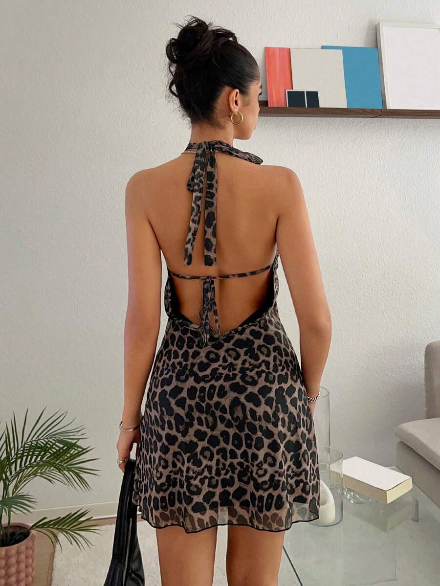 Léa | Robe Mini Sauvage & Dos Nu