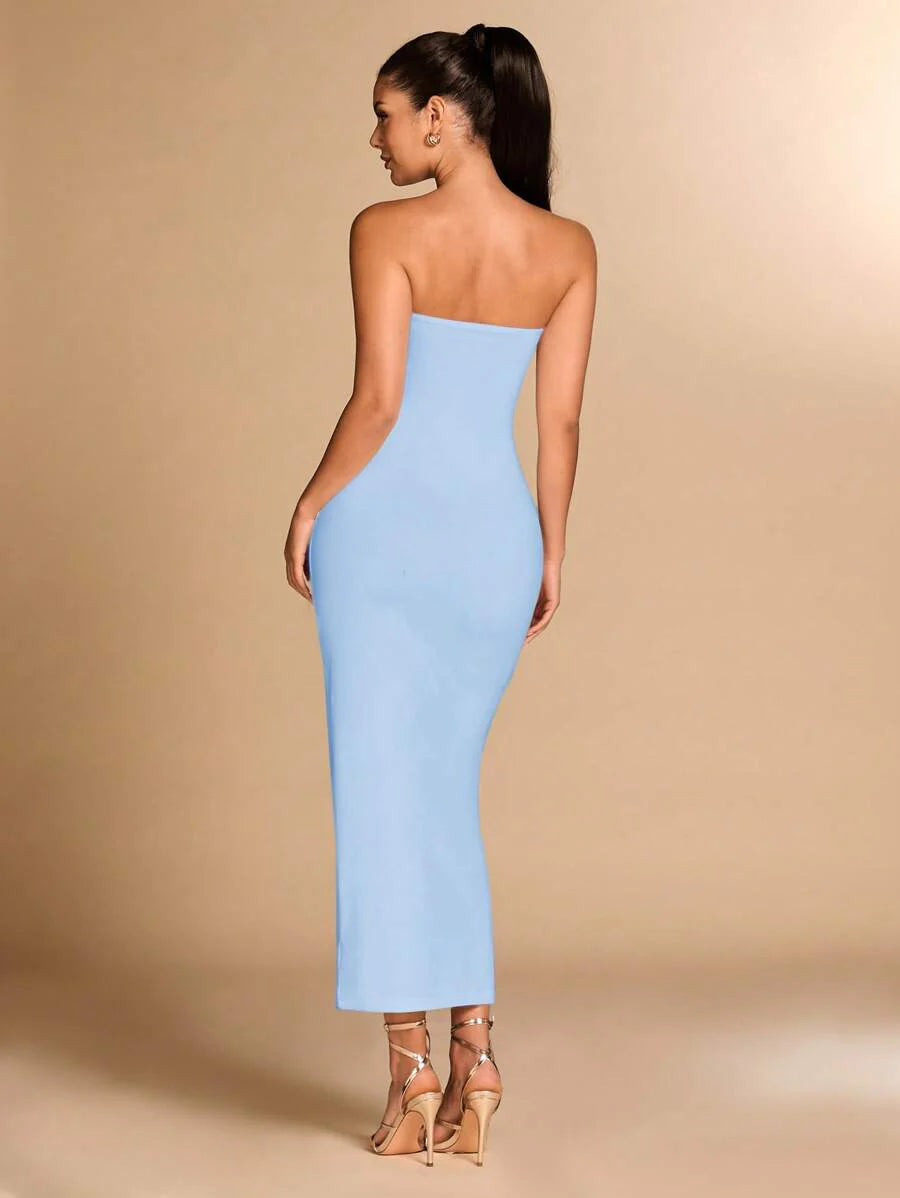 Auriane | Robe Sculptée & Fleur Dorée