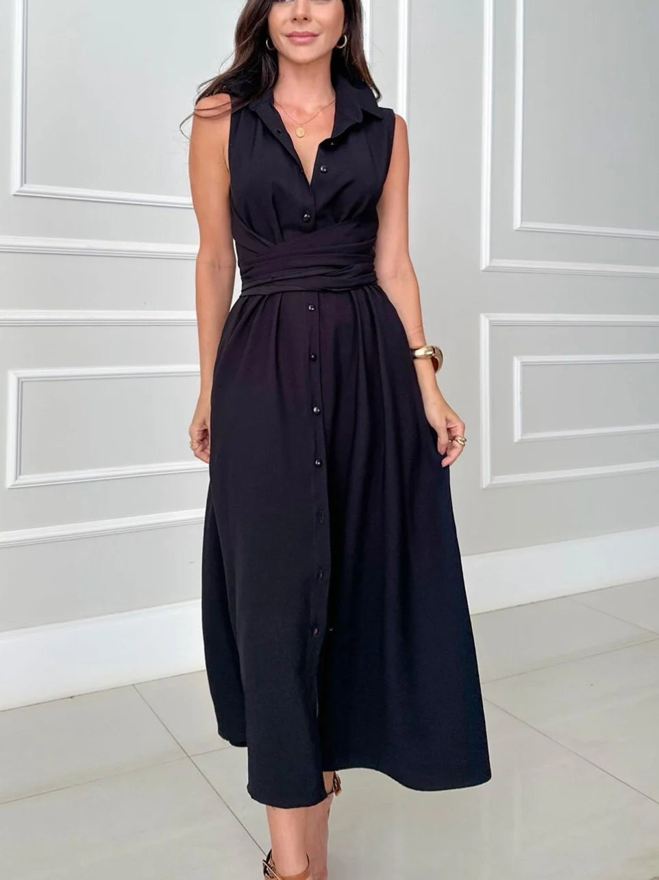 Ivana | Robe Chemise Midi à Boutons et Ceinture