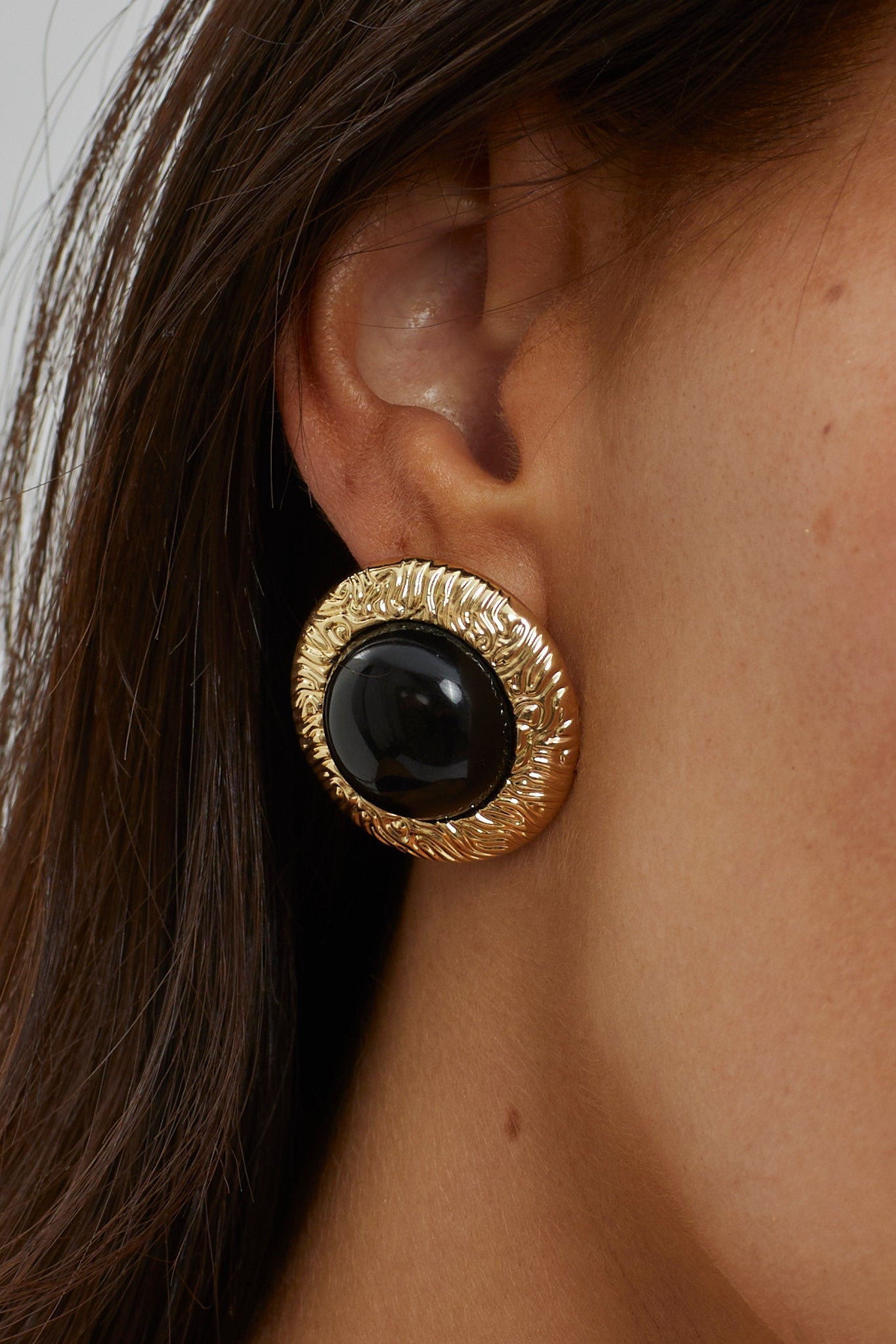 Boucles d'oreilles en dôme or brumeux noir