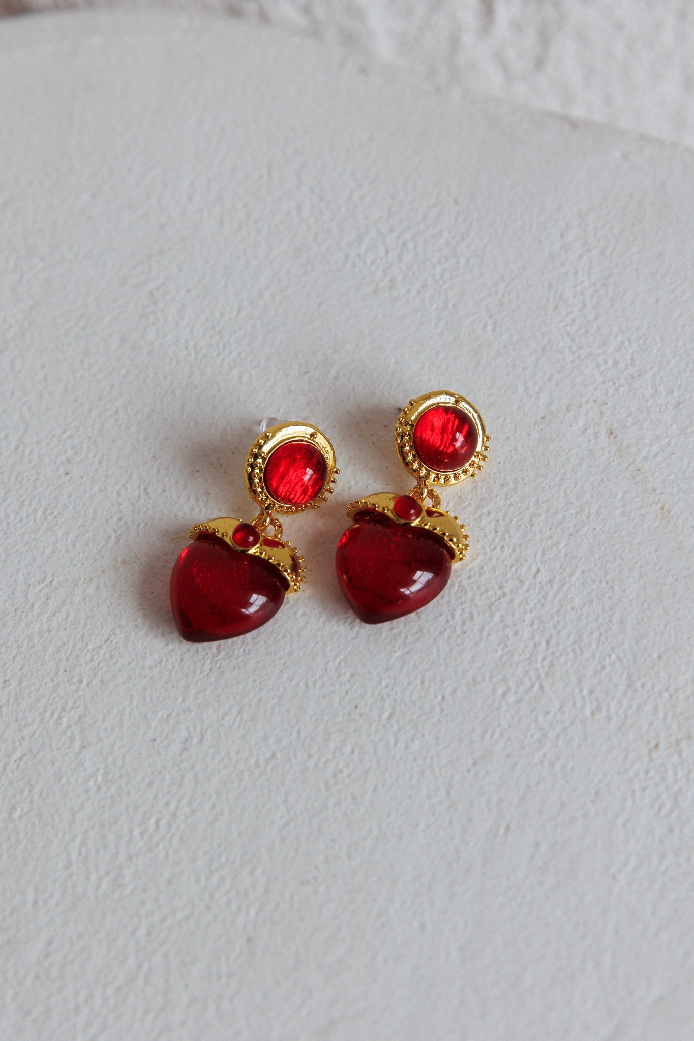 Boucles d'oreilles cœur rouge gonflé Raja en or