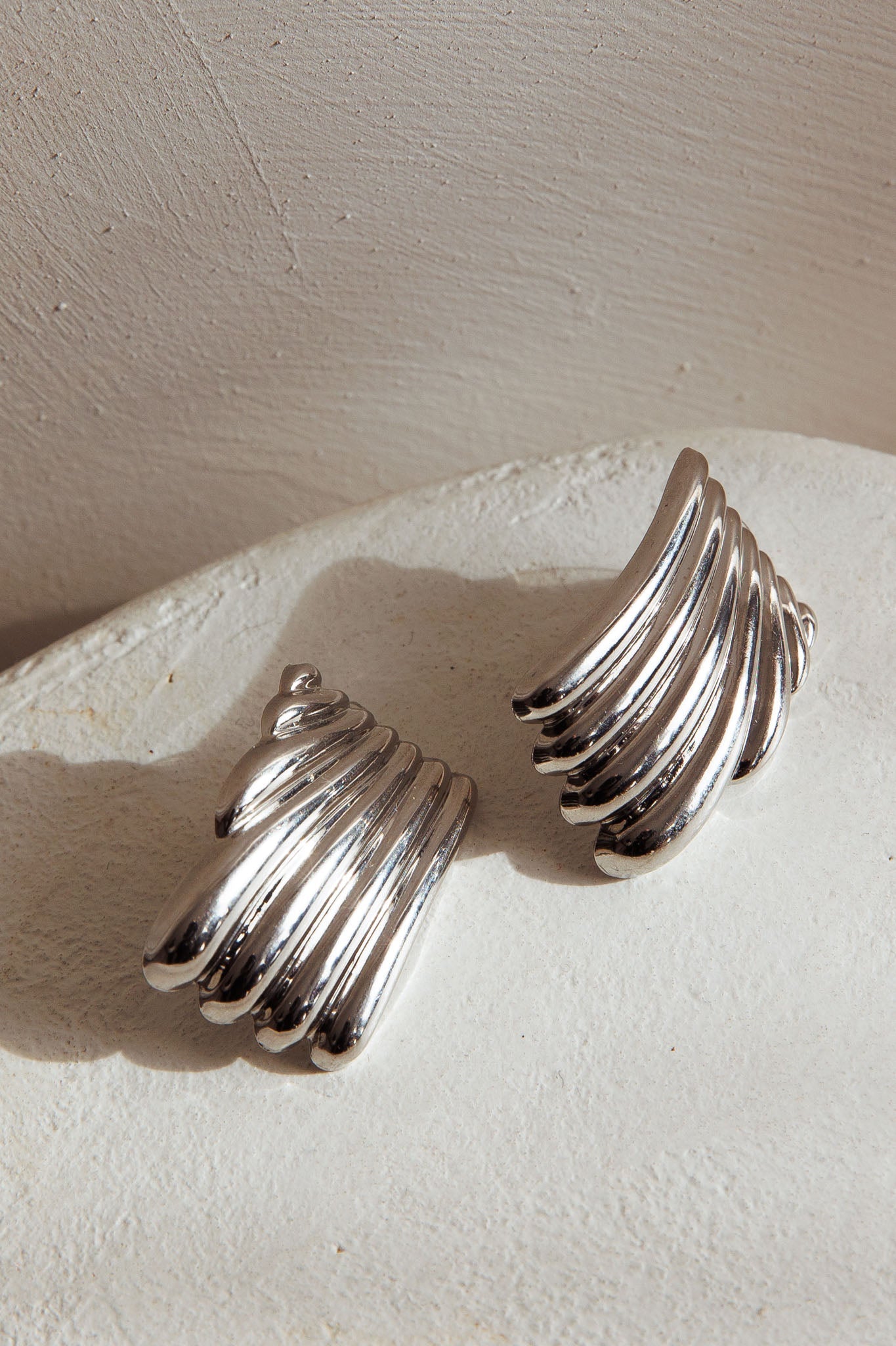 Boucles d'oreilles rectangulaires à rainures Wisdom Argent