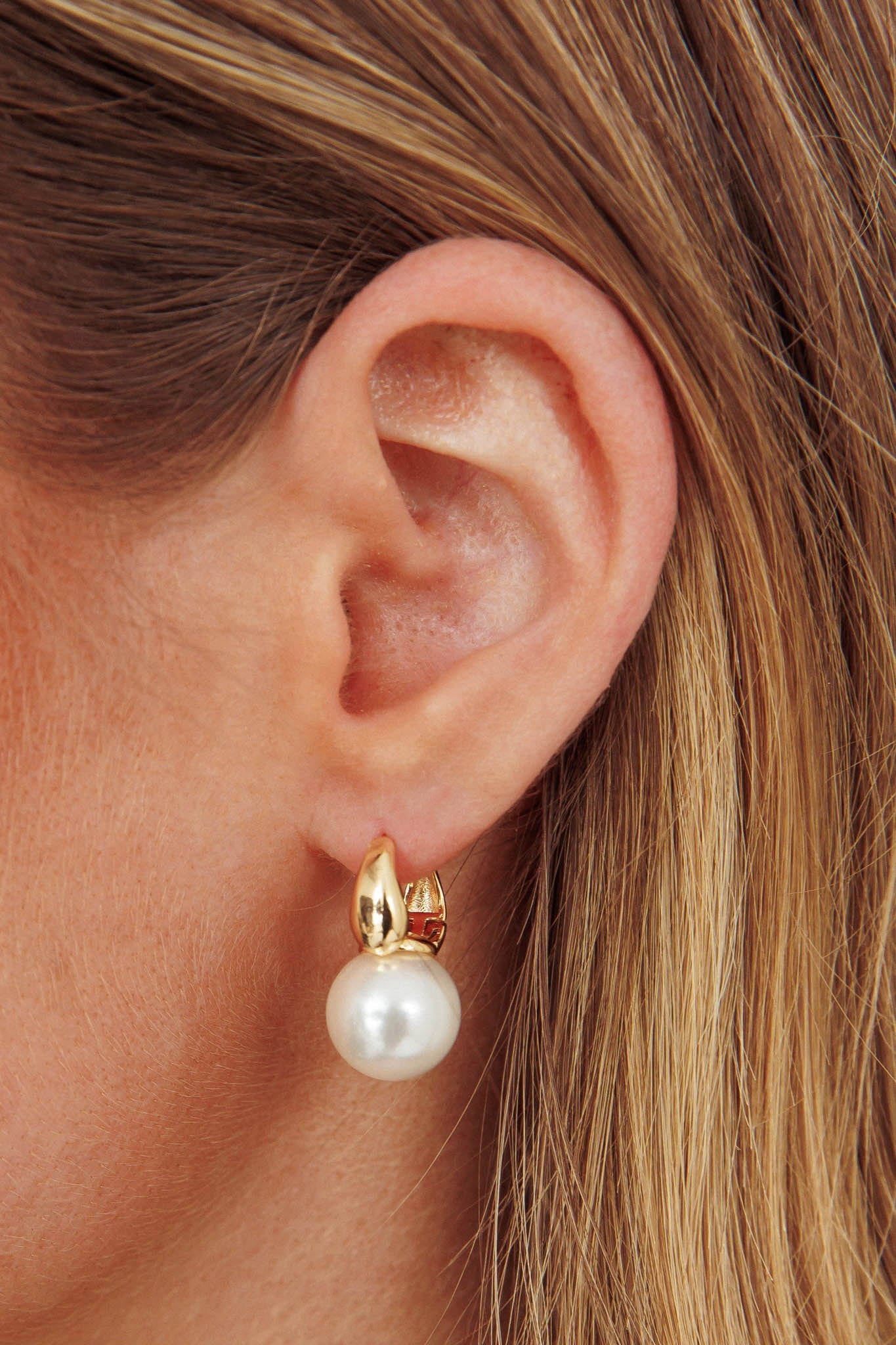 Boucles d'oreilles pendantes en perles dorées Taj