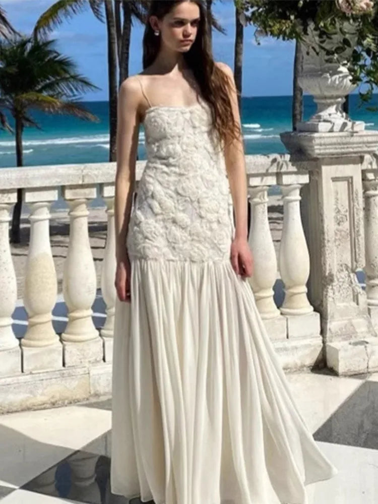Léna | Robe Noire & Élégance Florale
