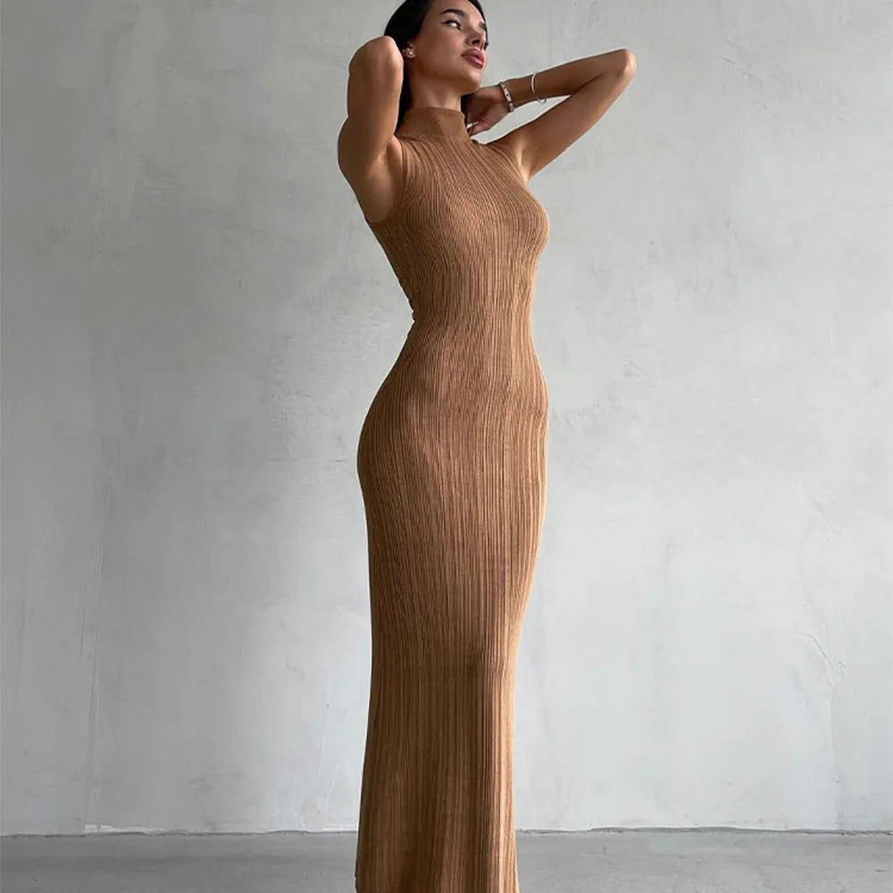 Maëlle | Élégance Noire & Silhouette Sculptée
