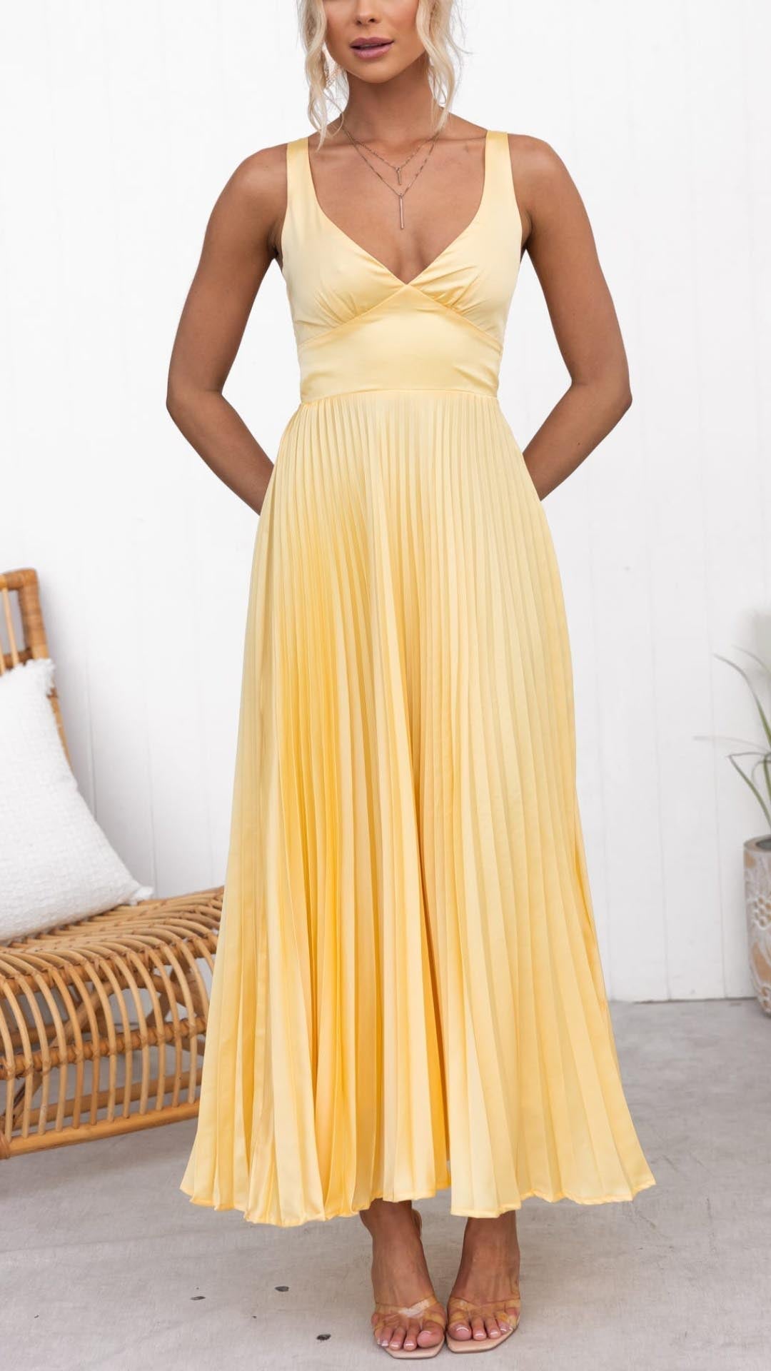 Aby - Gelbes Plissiertes V-Ausschnitt Maxikleid