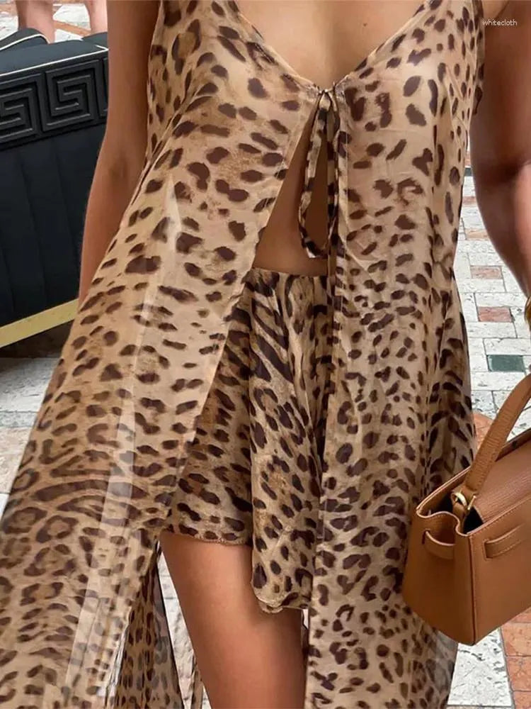 Tess | Ensemble Léopard Fendu avec Short