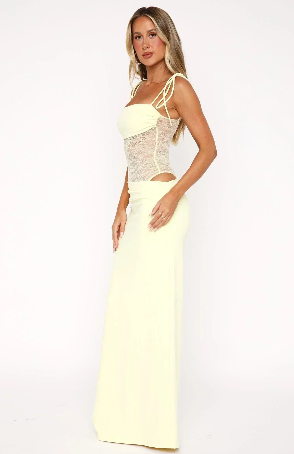 Elara | Midnight Allure