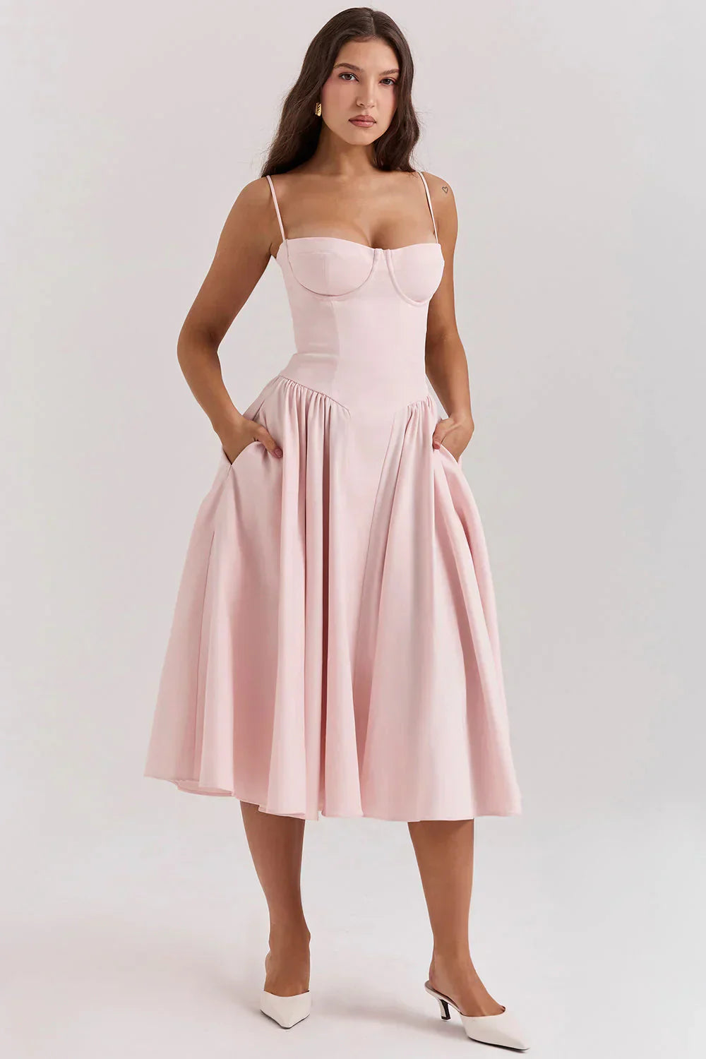 Sabine | Robe Corset Élégante à Fines Bretelles